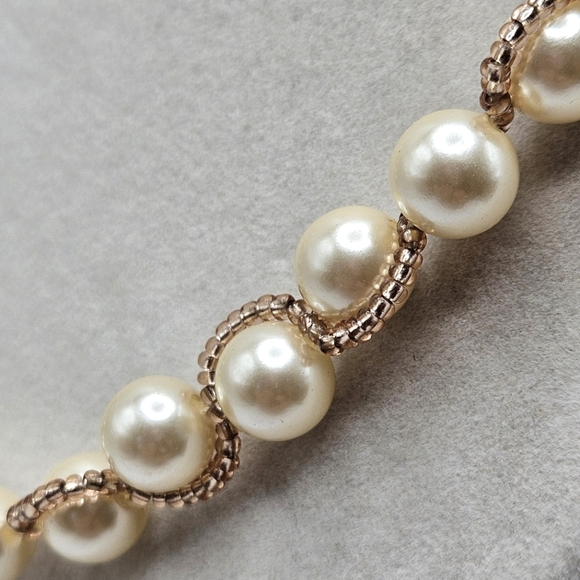 VINTAGE SHB Shofel Bros Wrapped Faux Pearl Gold Tone Beaded Strand Necklace - Picture 3 of 7